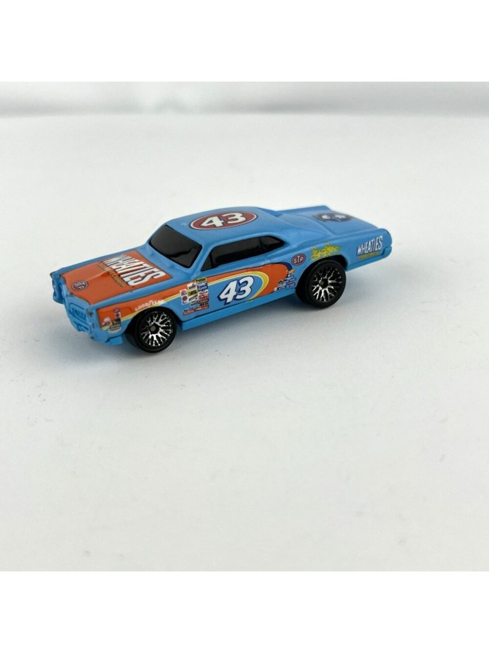 Hot Wheels ’67 Pontiac GTO — Wheaties #43 Richard Petty Diecast Race Car NASCAR